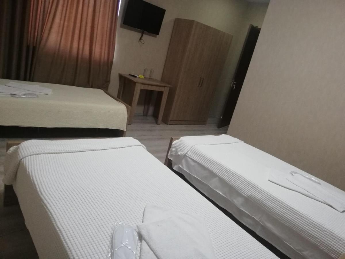 Mtredebi Hotel Samtredia Ngoại thất bức ảnh